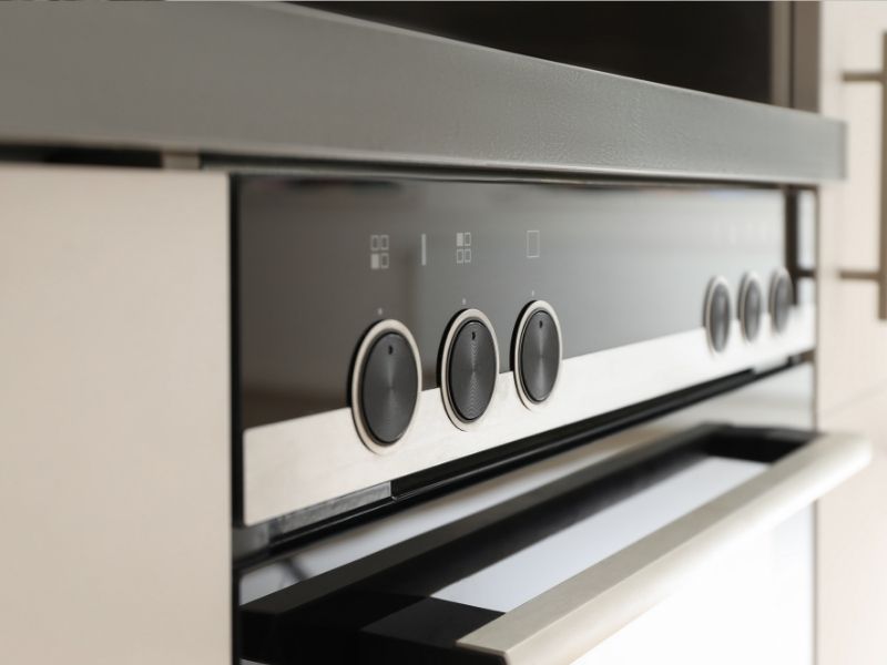Peran Electric Range Oven untuk Mempermudah Proses Memasak